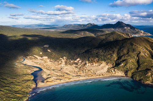 Te Araora The long patheway-013